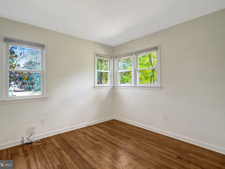8015 New Market Rd — Photo 20