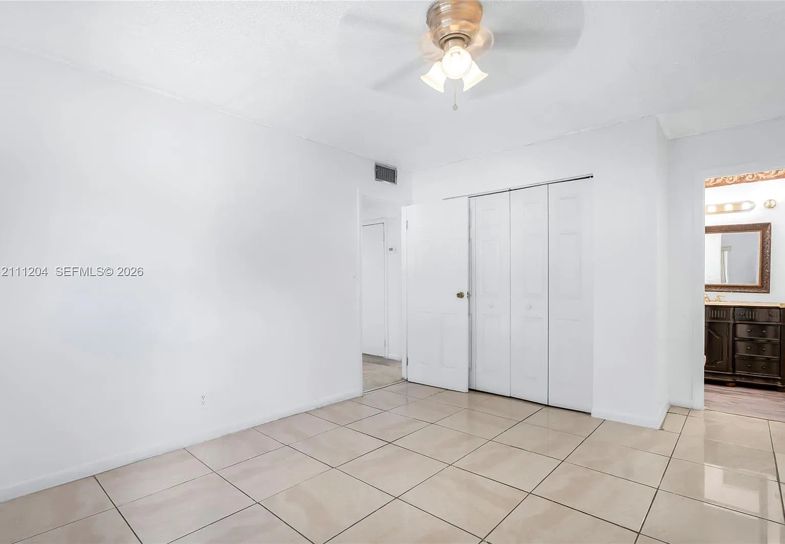 Lakeside Condo At Lauderd — Photo 2