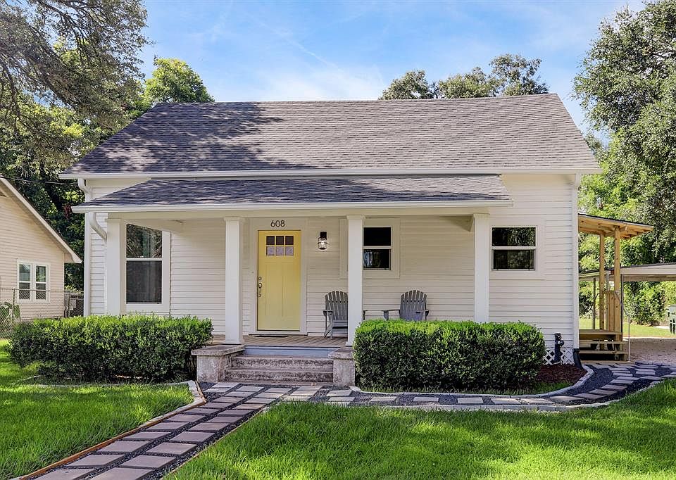 1st image of 608 2nd St