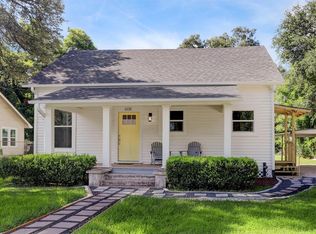 608 2nd St, Sealy, TX 77474