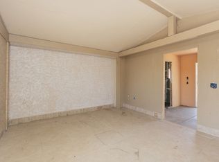 25148 Walnut St, Santa Clarita, CA 91321