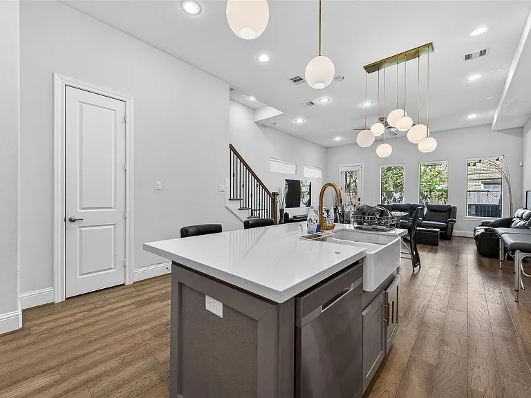 4744 Aftonshire Dr — Photo 9
