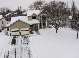 11913 Baypoint Dr, Burnsville, MN 55337