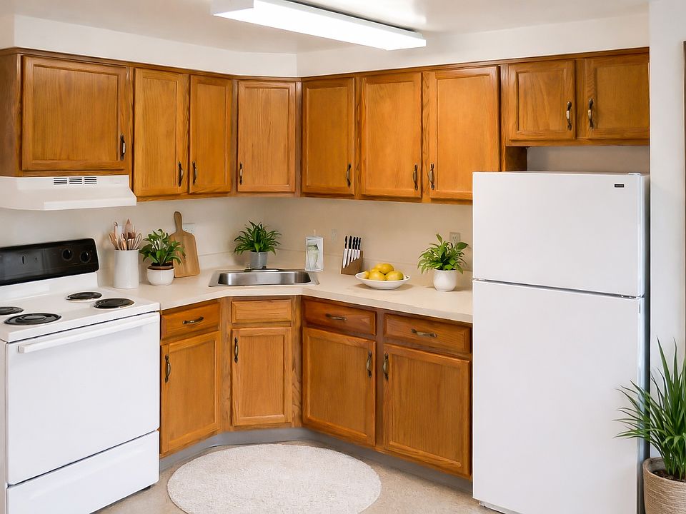 Expansive Kitchens at Autumn Gardens