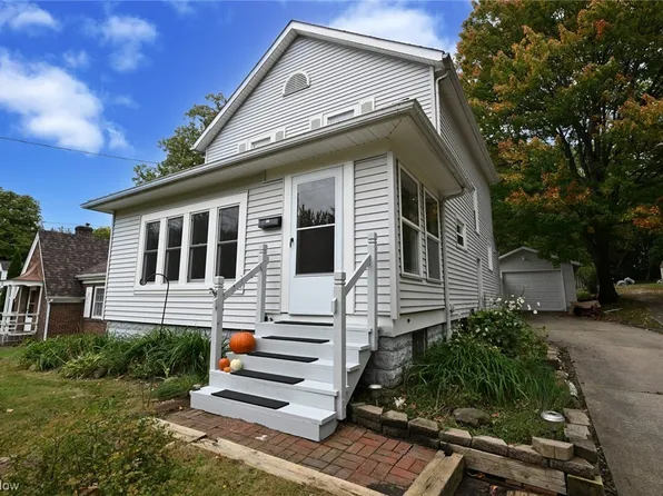 613 Vine St, Kent, OH 44240