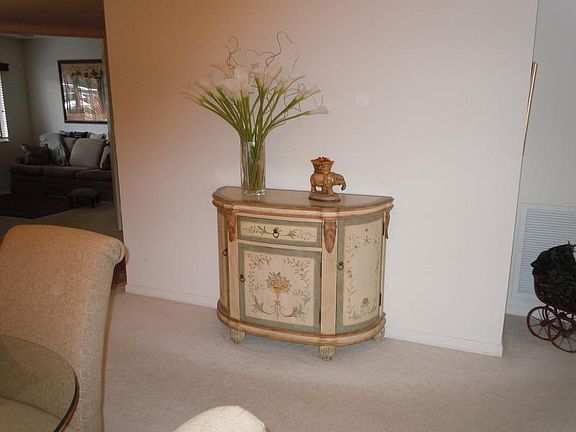 5th image of 12529 Imperial Isles Drive #102