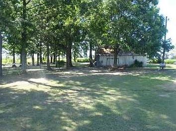 4th image of 19 Griggs Ln
