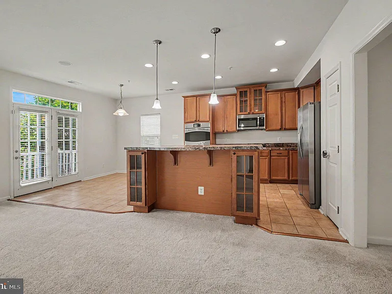 15131 Leicestershire St — Photo 10