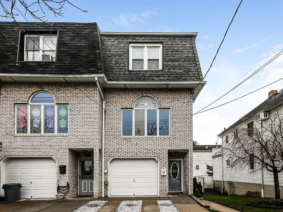 1st image of 7 Woodland Ave