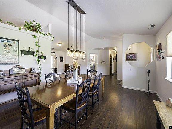 3rd image of 5785 Gayles Cir
