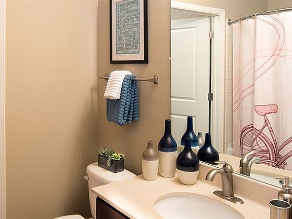 3rd image of 211 Snowbell Dr