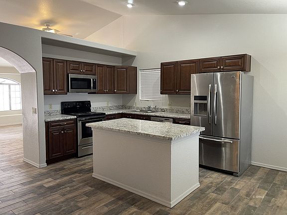 4th image of 1135 S Heritage Pl