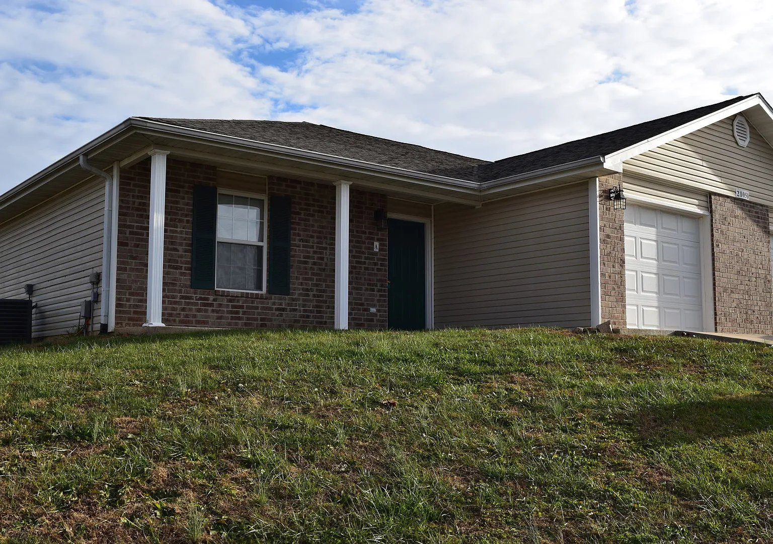 Less Than 5 Miles to Fort Leonard Wood - Close to Shopping — Photo 1