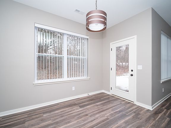 5th image of 3444 N Bell School Rd