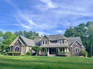 19 Whippoorwill Ln, Concord, MA 01742