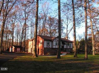 11 Pond Crest Rd, Danbury, CT 06811