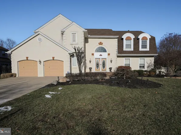 23 Fulton Dr, Mount Laurel, NJ 08054