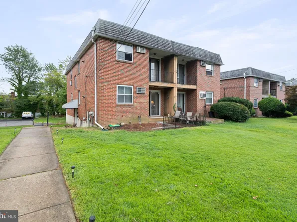 476 Rively Ave, Collingdale, PA 19023