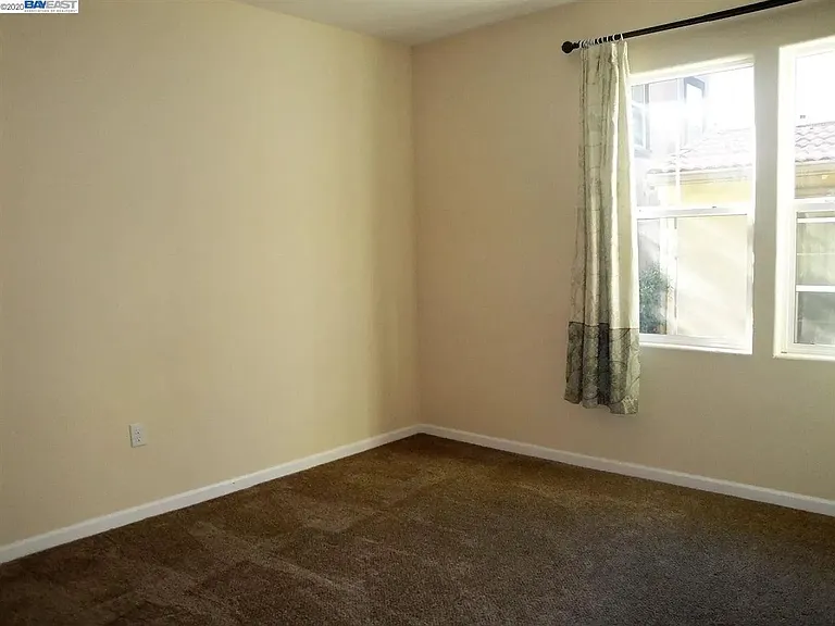 3323 Vittoria Loop — Photo 8