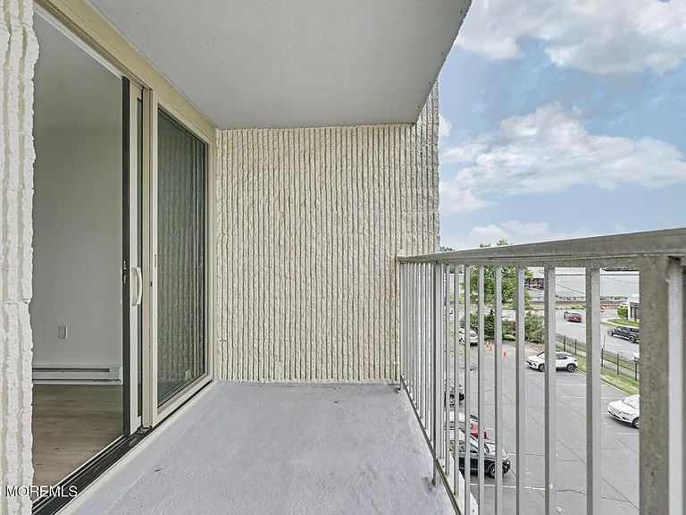 1000 River Rd #4G — Photo 18