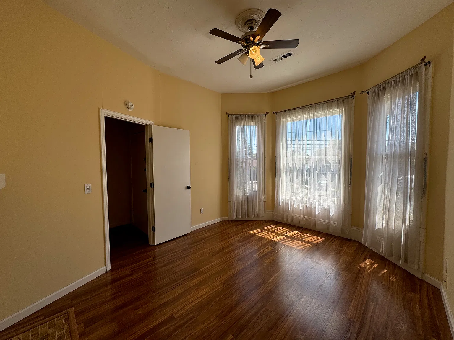 2 bed, $2,875 — Photo 3