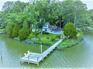 56 Pepperbox Ln, Port Haywood, VA 23138