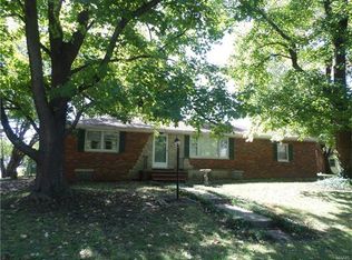 901 Bradley St, Alton, IL 62002