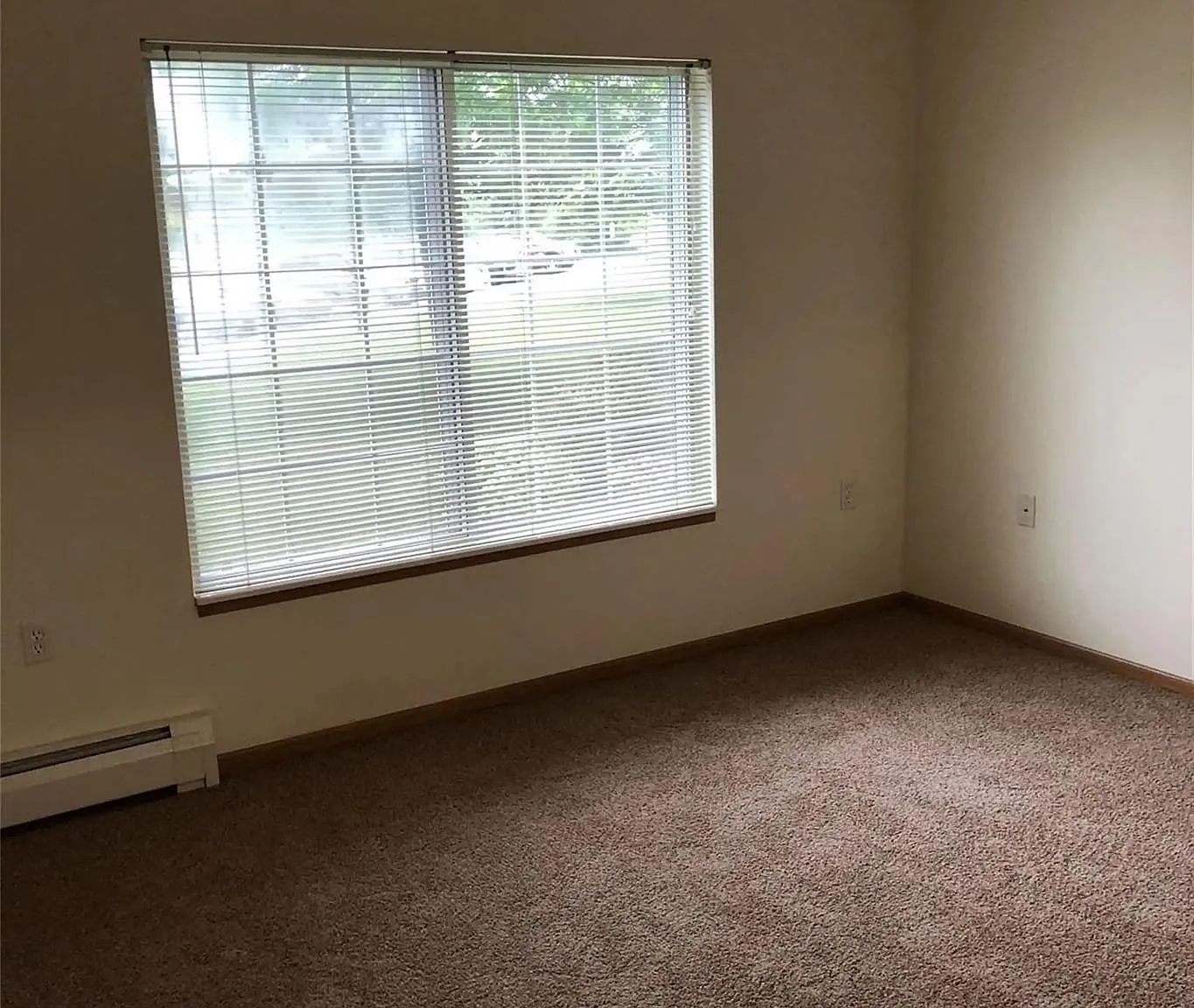 1 bed, 1.0 bath, $709 — Photo 3