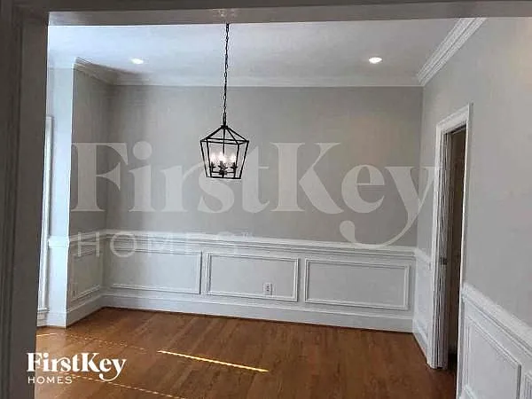 4 bed, 2.5 bath, 3024 sqft, $3,095 — Photo 4