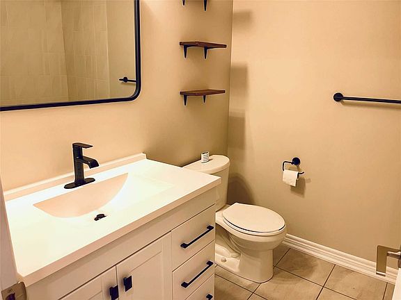 2nd image of 276 Gatwick Dr #206