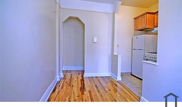 1st image of 1517 Taylor Ave #40