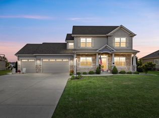 2326 Carlas Way, Racine, WI 53406