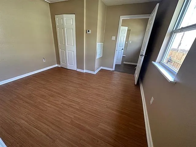 2515 N Galvez St — Photo 7