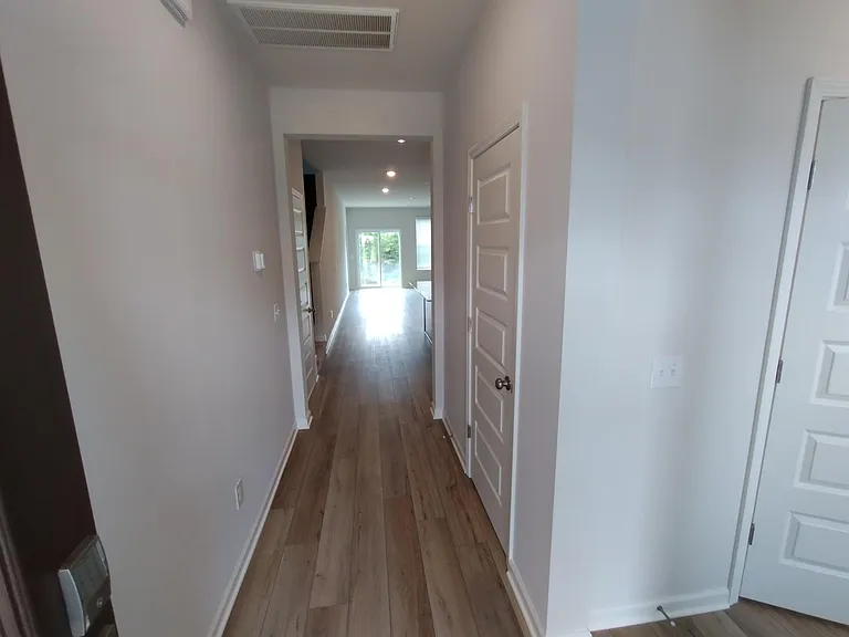 691 Birdie Dr — Photo 2