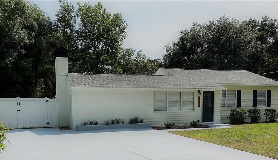1st image of 1507 E Shadowlawn Ave