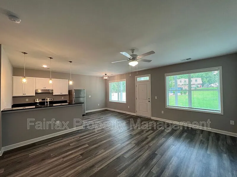 2 bed, 1.0 bath, 850 sqft, $1,395 — Photo 4