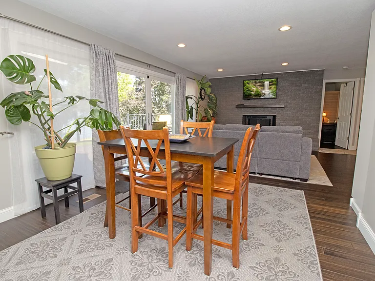 3935 Donnelly Dr NW — Photo 15