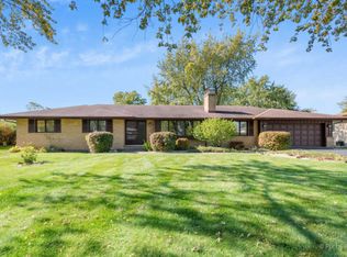 720 Glendale Rd, Roselle, IL 60172