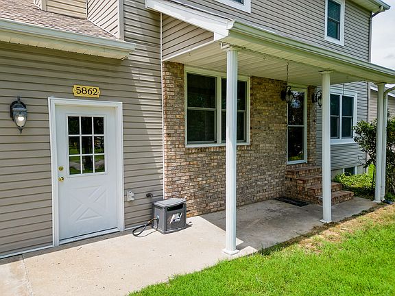 4th image of 5862 Winterset Dr