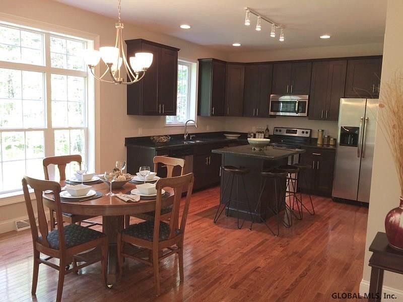 2nd image of 141 RUGGLES Road