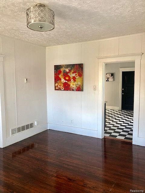 1st image of 3309 Norwalk St #2