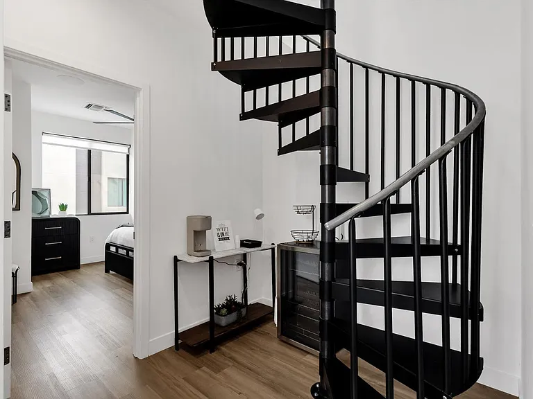 4220 N 32nd St #34 — Photo 32