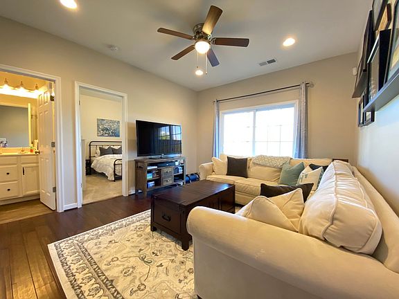5th image of 107 Thresher Ln