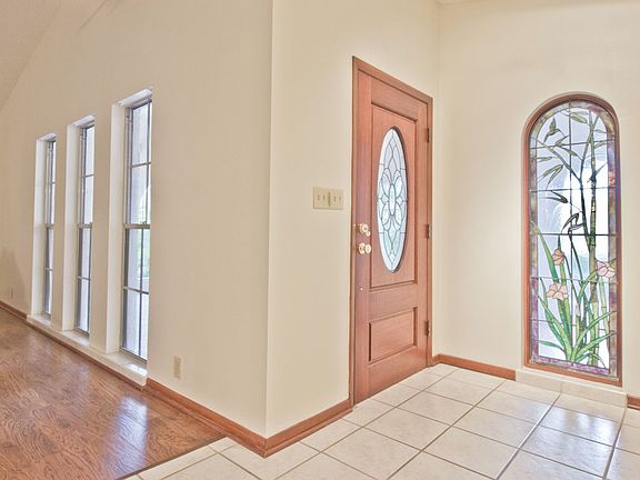 4th image of 239 Salvador Sq