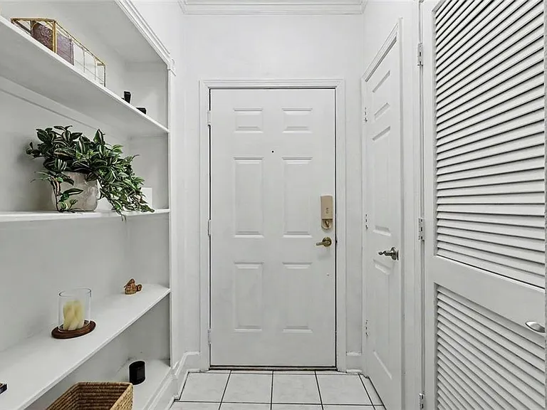 3777 Peachtree Rd NE #1105 — Photo 4
