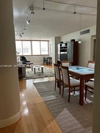 5005 Collins Ave #423 — Photo 8