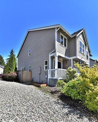 1st image of 455 NE Miramar Cir