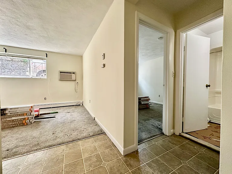 360 Market St #B4 — Photo 11