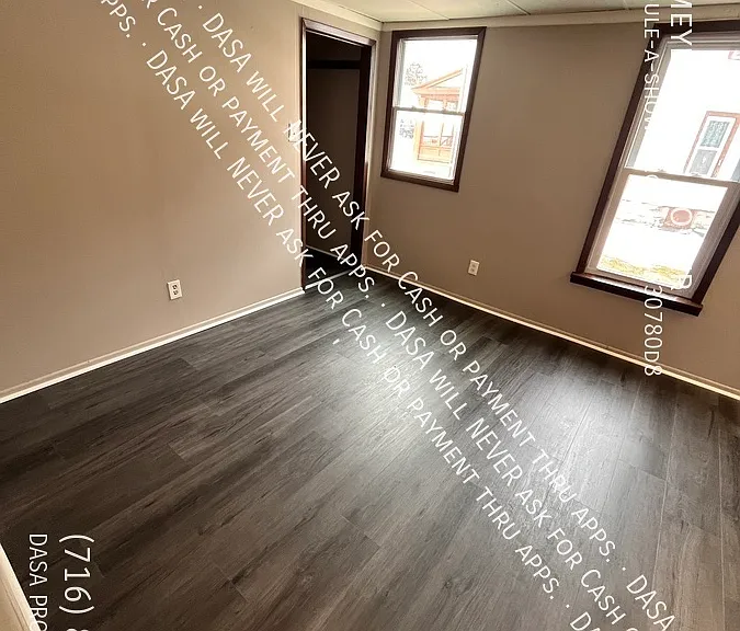 52 Langmeyer Ave #LOWER — Photo 10