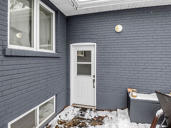 3rd image of 22 Scotswood Rd